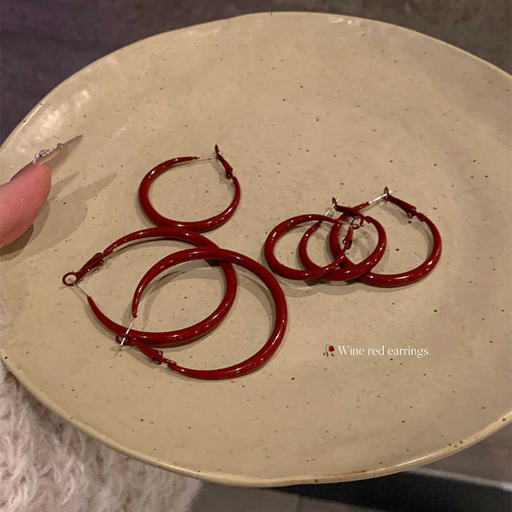 Retro Red Hoop Earrings for Women – detail view 2