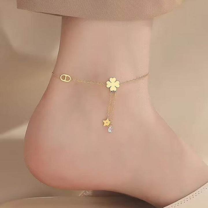 Four-leaf clover charm detail