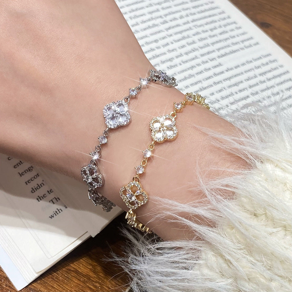 Zircon Shell Flower Statement Bracelet – 14K Gold